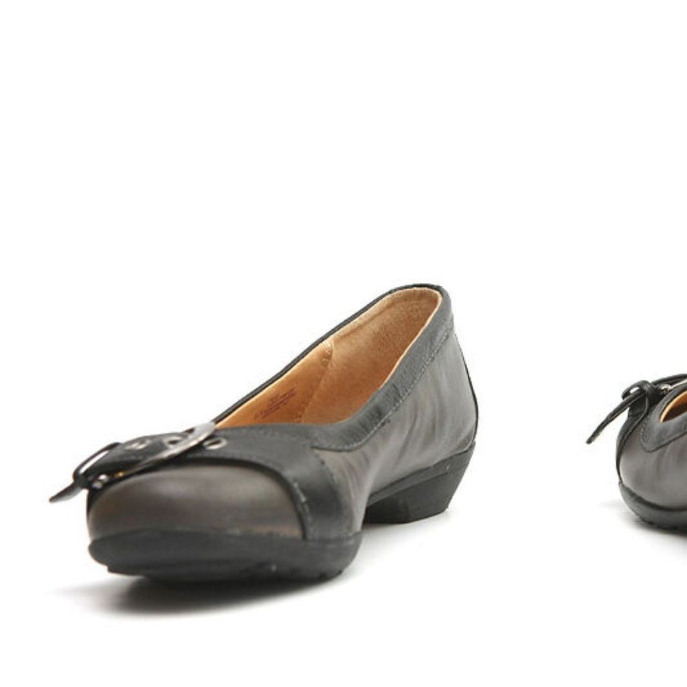 New Softspots Presto Leather Slip-On Flats Women